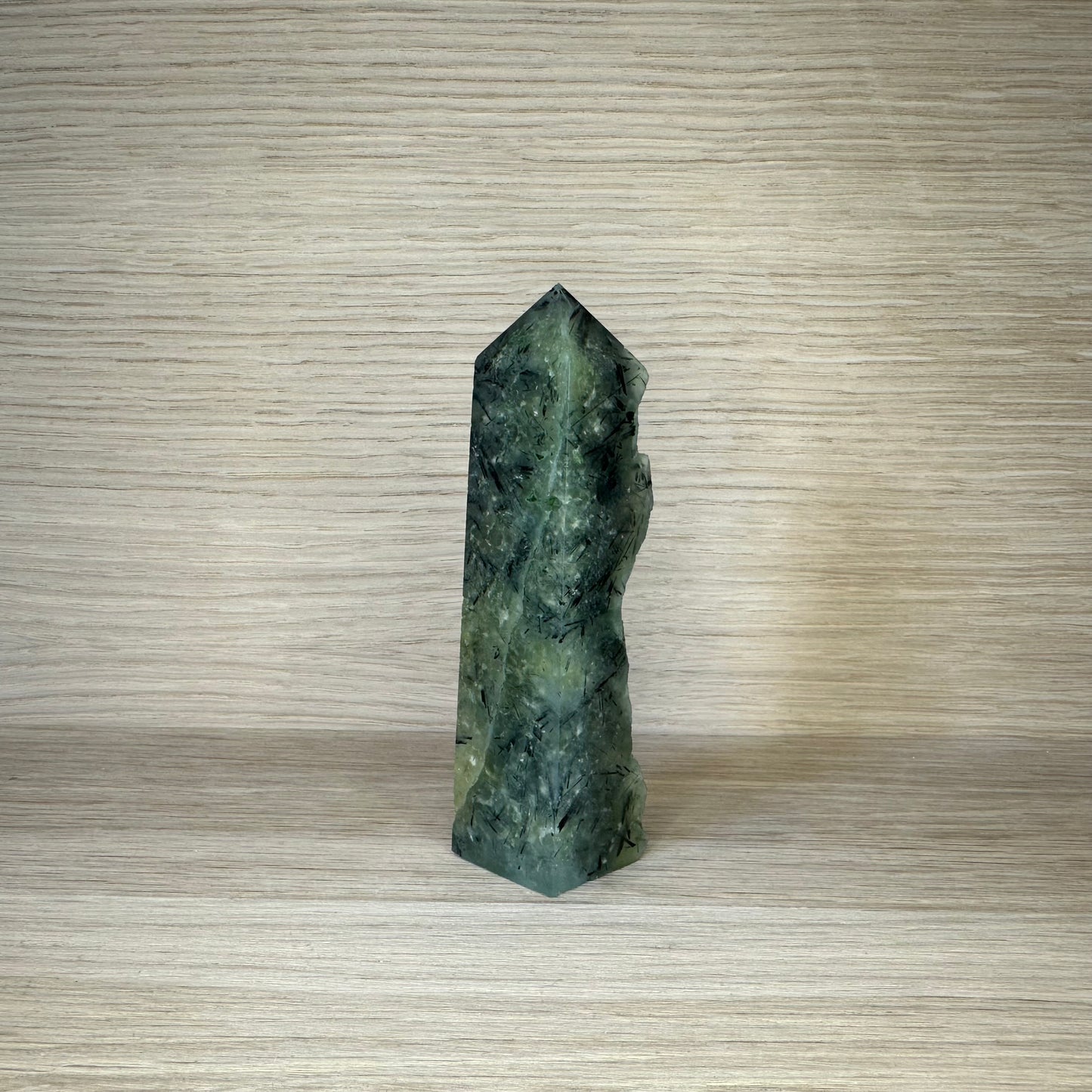 Prehnit - Tårn