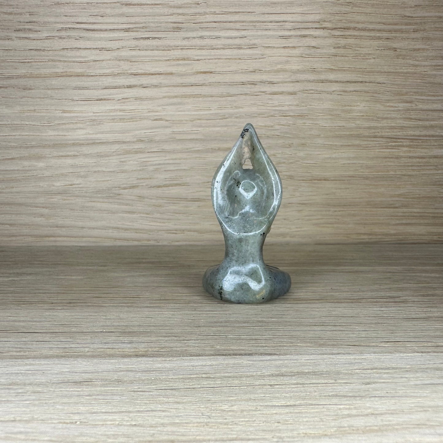 Labradorit - Meditationsfigur