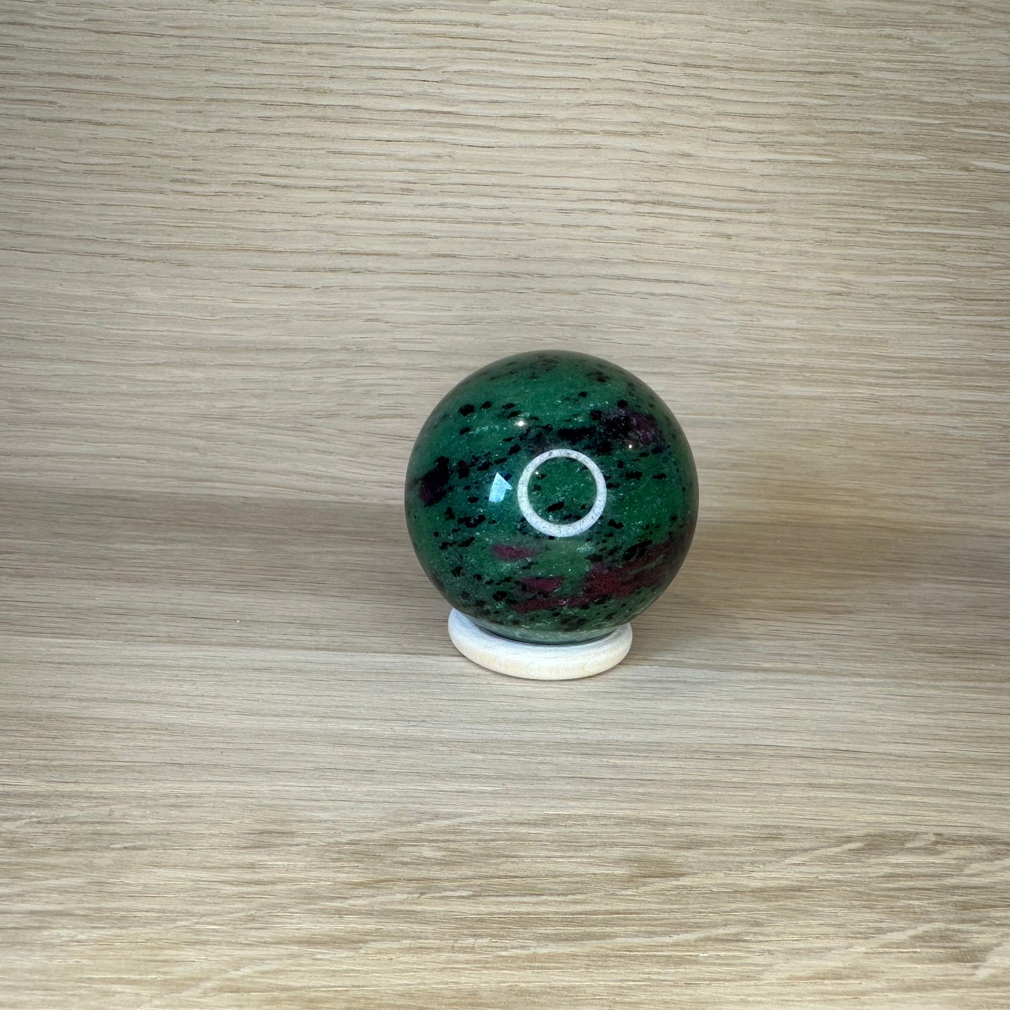 Rubin i Zoisit - Kugle 6cm